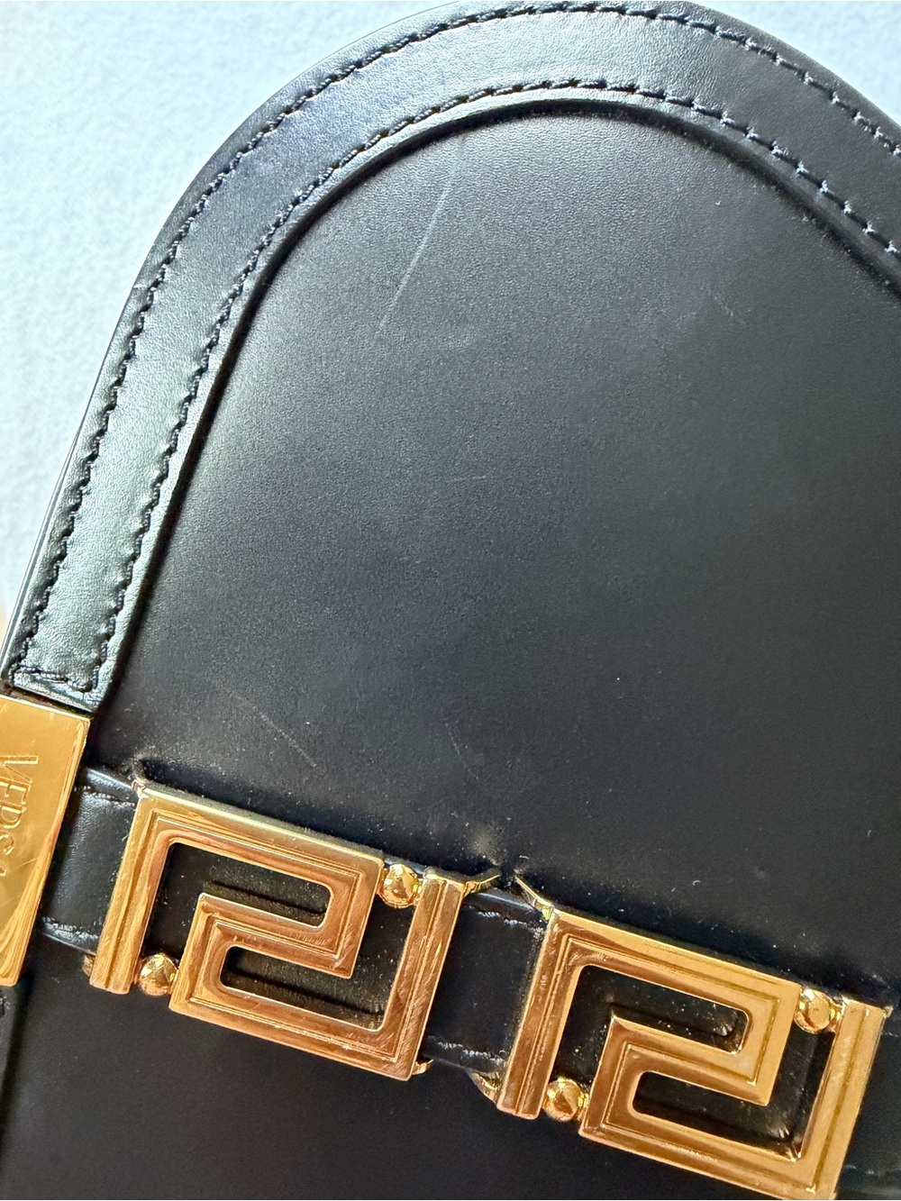 VERSACE Greca Goddess shoulder bag with two kinds of straps. - Picture 5 of 11
